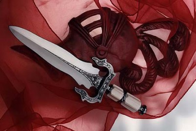 dagger02.jpg